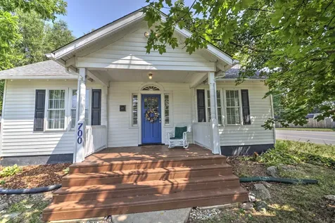 700 Sherwood Avenue Waynesboro VA 22980