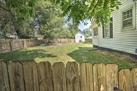 700 Sherwood Avenue Waynesboro VA 22980