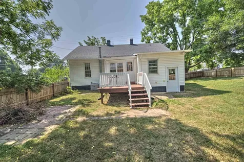 700 Sherwood Avenue Waynesboro VA 22980
