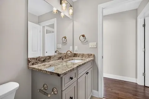 588 Delphine Avenue N Waynesboro VA 22980