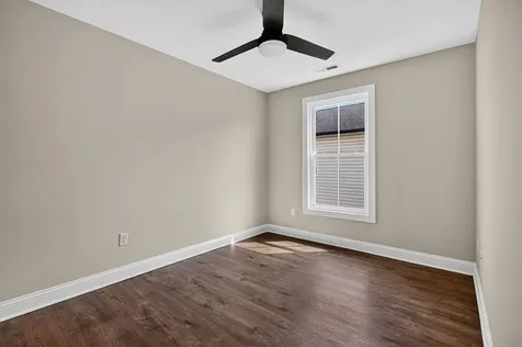 588 Delphine Avenue N Waynesboro VA 22980