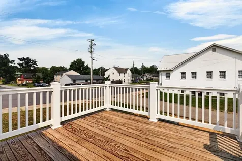 588 Delphine Avenue N Waynesboro VA 22980