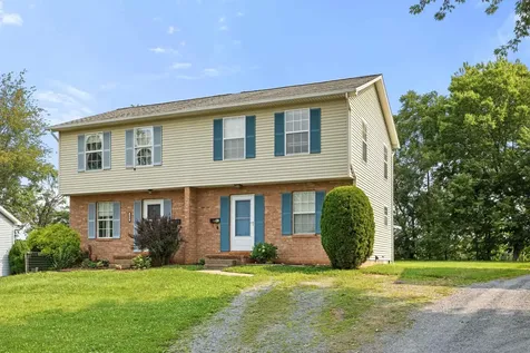 921 Northfield Court Harrisonburg VA 22802