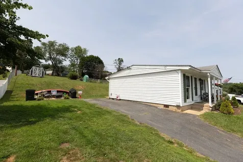 2397 Highview Circle Staunton VA 24401