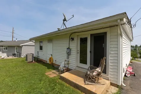 2397 Highview Circle Staunton VA 24401