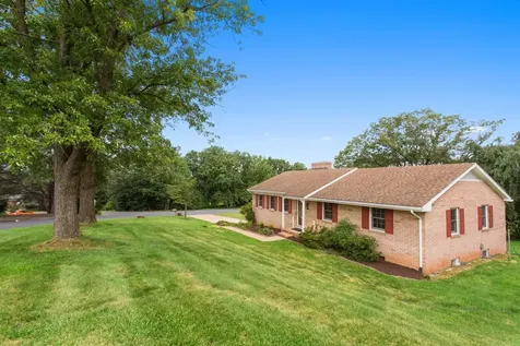 206 Belmont Drive Rockingham VA 22801