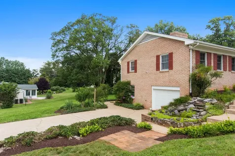 206 Belmont Drive Rockingham VA 22801