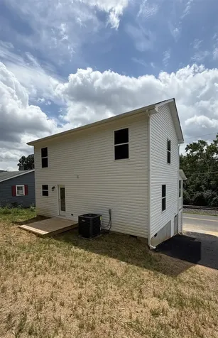1117 Stuart Street Staunton VA 24401
