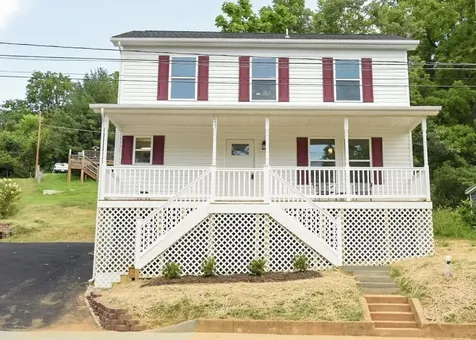 1117 Stuart Street Staunton VA 24401