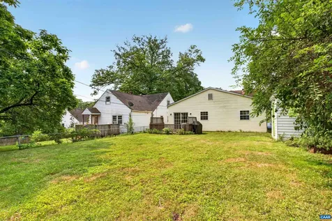 1515 Mulberry Street Waynesboro VA 22980