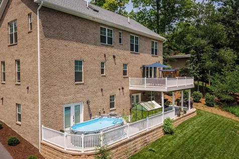 1176 Nelson Drive Harrisonburg VA 22801