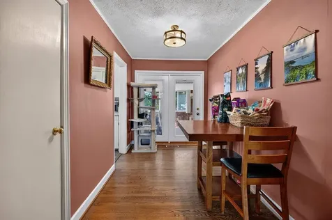 2212 Mt Vernon Street Waynesboro VA 22980