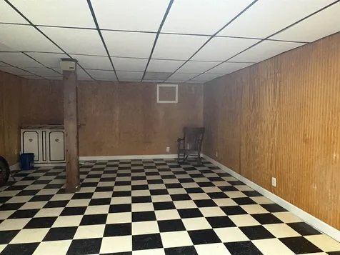 2212 Mt Vernon Street Waynesboro VA 22980