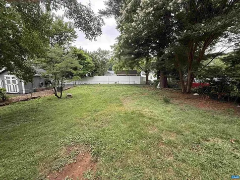 30 Lake Avenue Staunton VA 24401