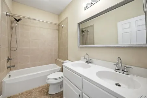 26 Windgate Circle Fishersville VA 22939