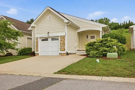 26 Windgate Circle Fishersville VA 22939