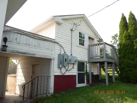 1642 Beverley Street W Staunton VA 24401