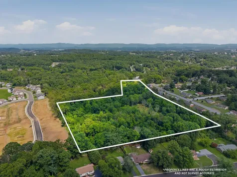 516 Hillcrest Drive Staunton VA 24401