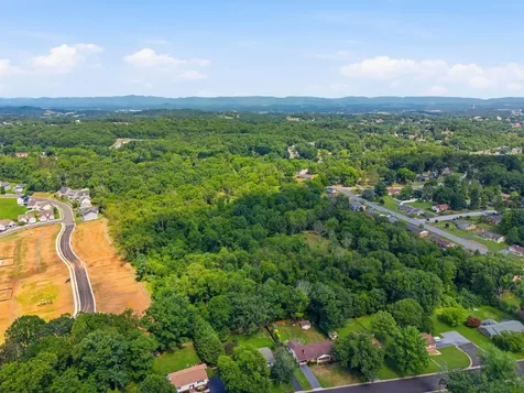516 Hillcrest Drive Staunton VA 24401