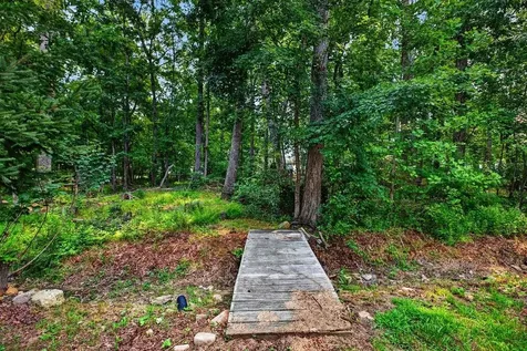 310 Arrowhead Lane Stuarts Draft VA 24477