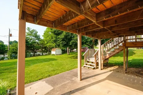 319 Ann Street Staunton VA 24401