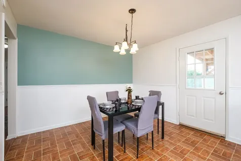 319 Ann Street Staunton VA 24401