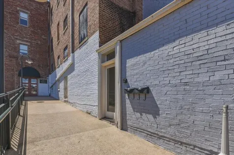 102 Beverley Street W Staunton VA 24401