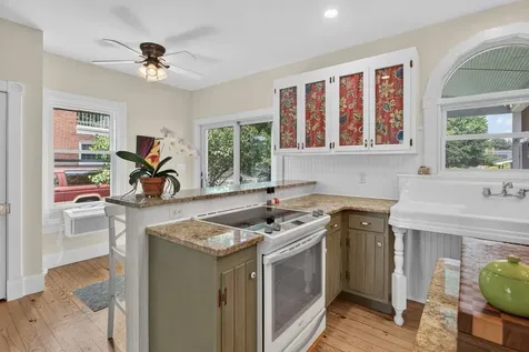308 Broad Street Bridgewater VA 22812