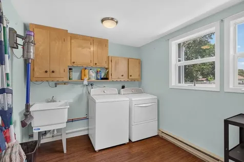 308 Broad Street Bridgewater VA 22812