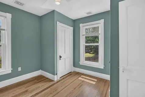 308 Broad Street Bridgewater VA 22812