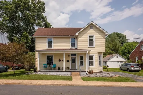 308 Broad Street Bridgewater VA 22812