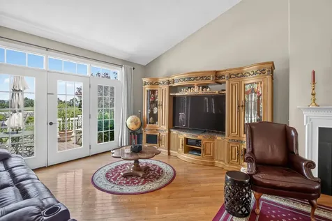 242 Kensington Drive Elkton VA 22827
