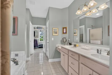 242 Kensington Drive Elkton VA 22827