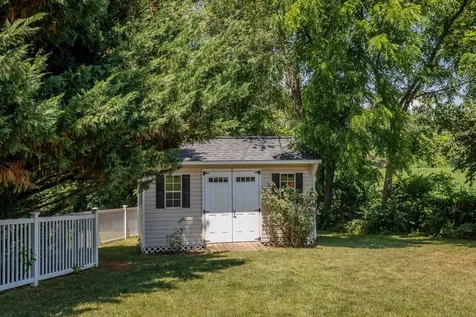 242 Kensington Drive Elkton VA 22827