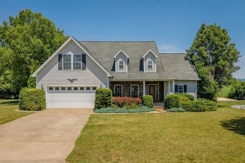 242 Kensington Drive Elkton VA 22827