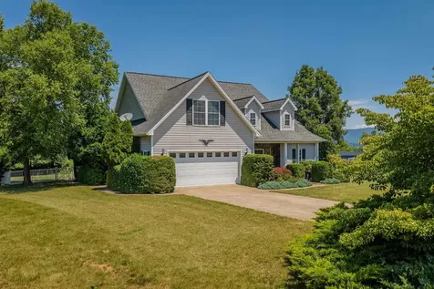 242 Kensington Drive Elkton VA 22827