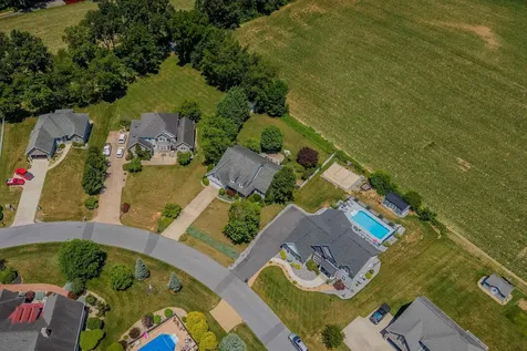242 Kensington Drive Elkton VA 22827