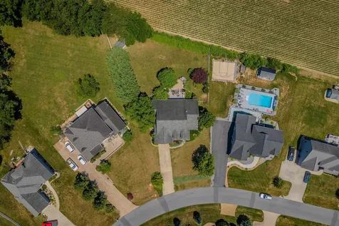 242 Kensington Drive Elkton VA 22827