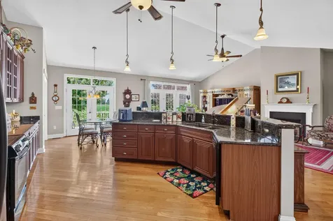 242 Kensington Drive Elkton VA 22827