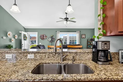 1450 Mandolin Avenue Grottoes VA 24441