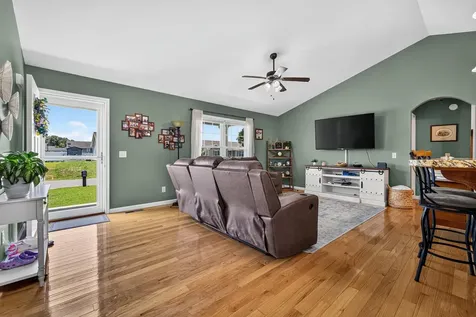 1450 Mandolin Avenue Grottoes VA 24441