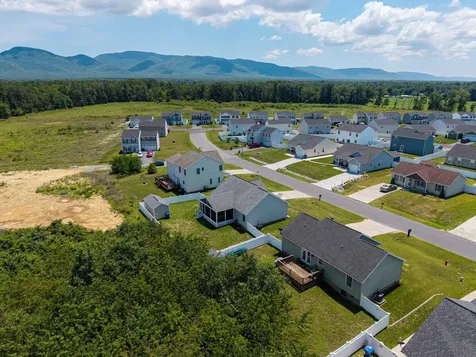 1450 Mandolin Avenue Grottoes VA 24441