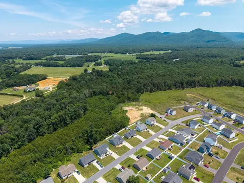 1450 Mandolin Avenue Grottoes VA 24441