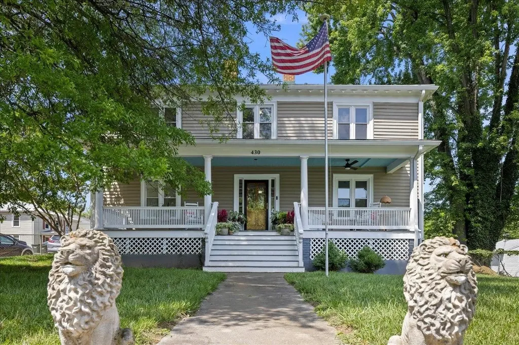 Staunton VA, 430 Bridge Street