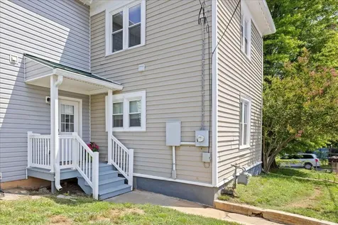 430 Bridge Street Staunton VA 24401