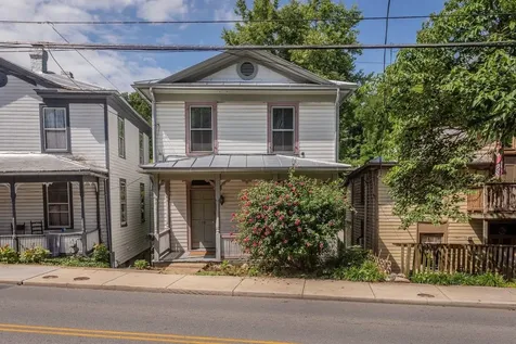 940 Beverley Street W Staunton VA 24401