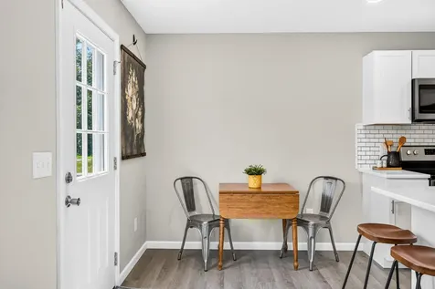 121 21st Street Grottoes VA 24441