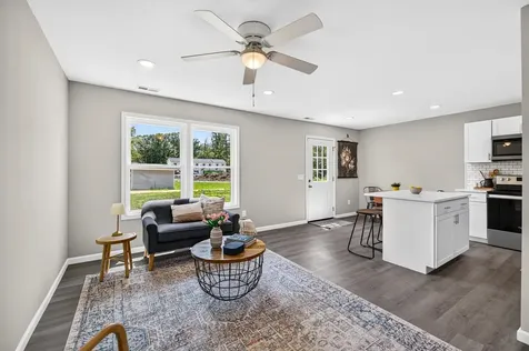121 21st Street Grottoes VA 24441