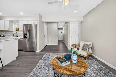 121 21st Street Grottoes VA 24441