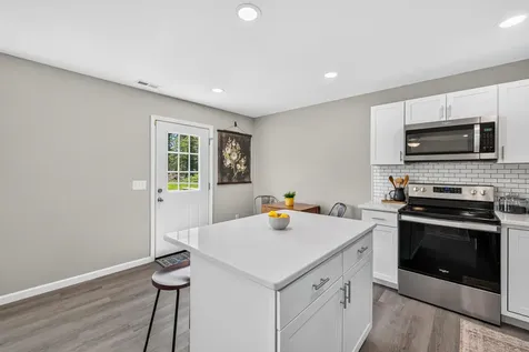 121 21st Street Grottoes VA 24441